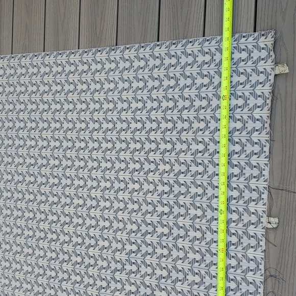 GAINSBOROUGH SILK WEAVING Co UPHOLSTERY FABRIC REMNANT - Picture 5 of 7